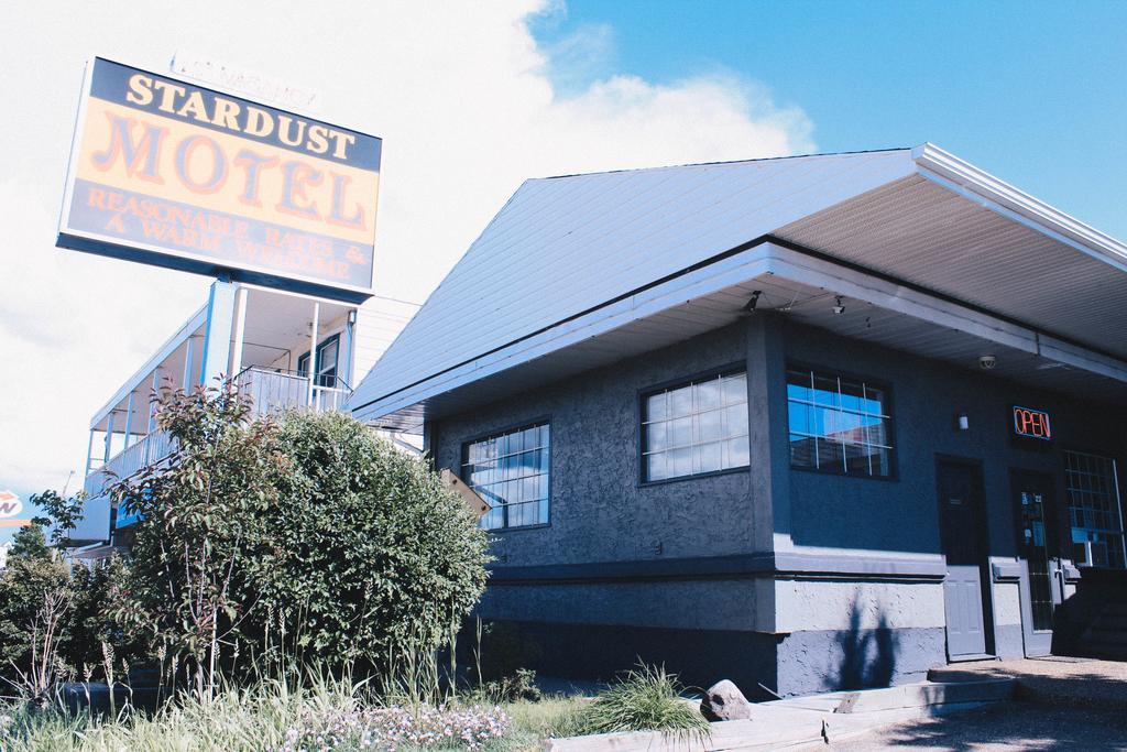 Stardust Motel Camrose Exterior foto